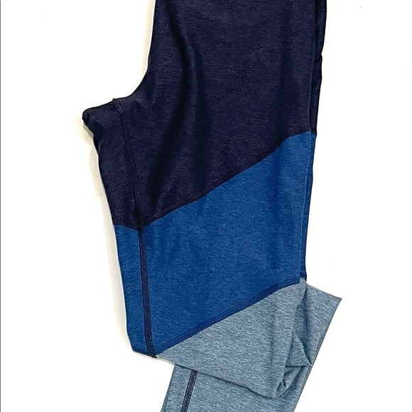 Outdoor Voices Women’s Athletic Leggings Medium Colorblock - Picture 3 of 4